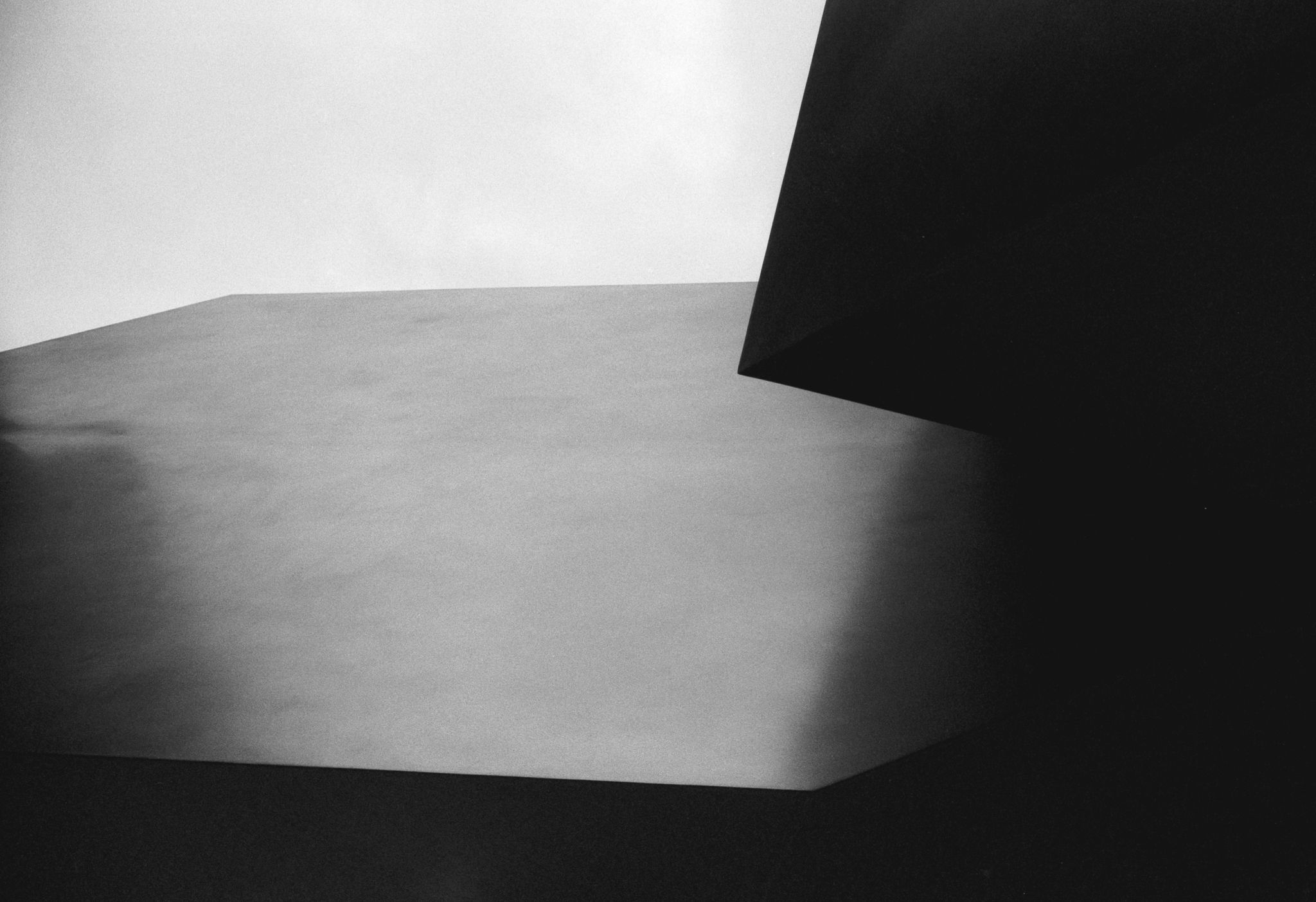 Street & Shadow — photo 0020